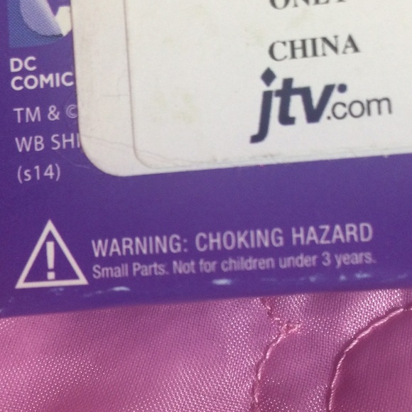 ⭐️ Super Girl Earrings Silver Platted, DC “ Girls Rule “Fine Jewerly Collection” - Picture 5 of 6